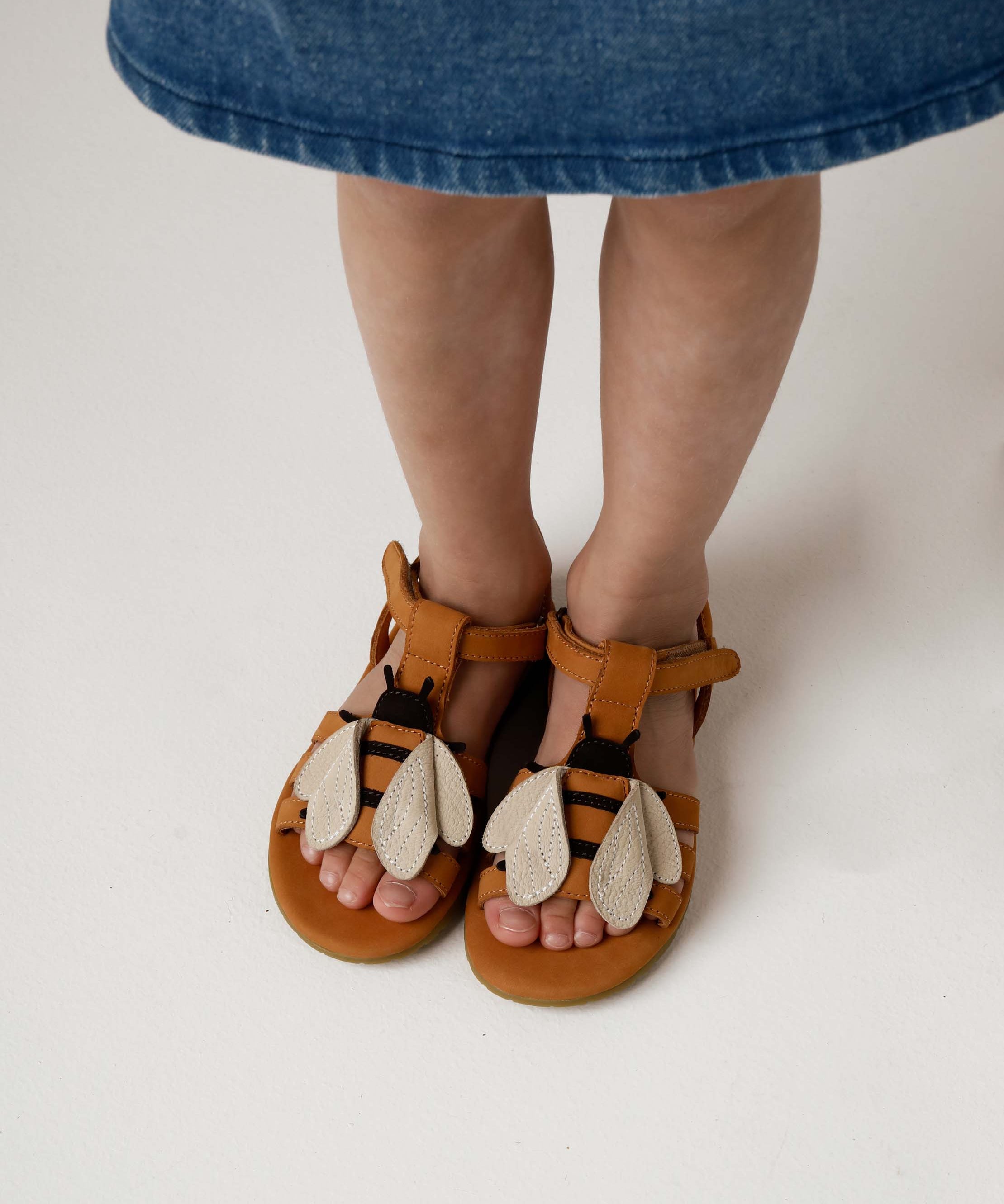 Iles Sky Sandals | Bee - Toffee Nubuck