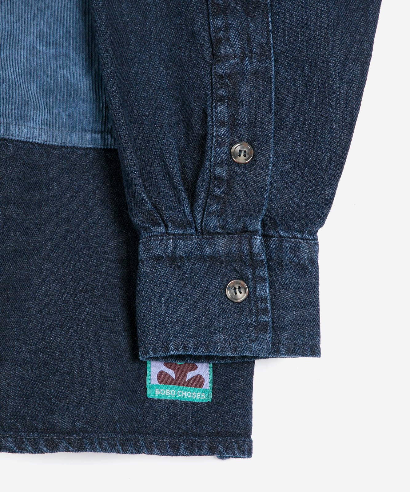 Big corduroy pockets light denim shirt