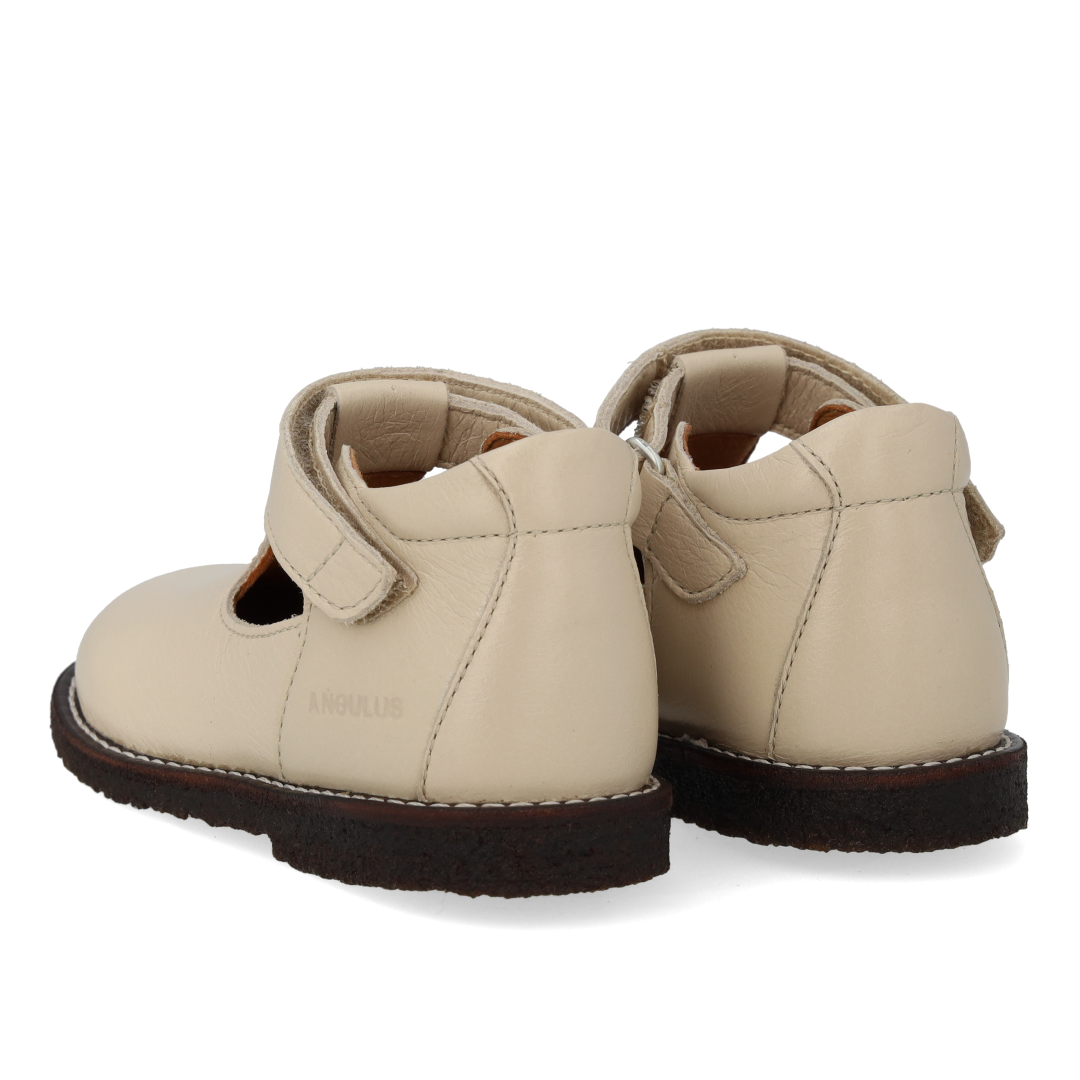 Classic Mary Janes with die-cut heart motif - Buttermilk - Leather