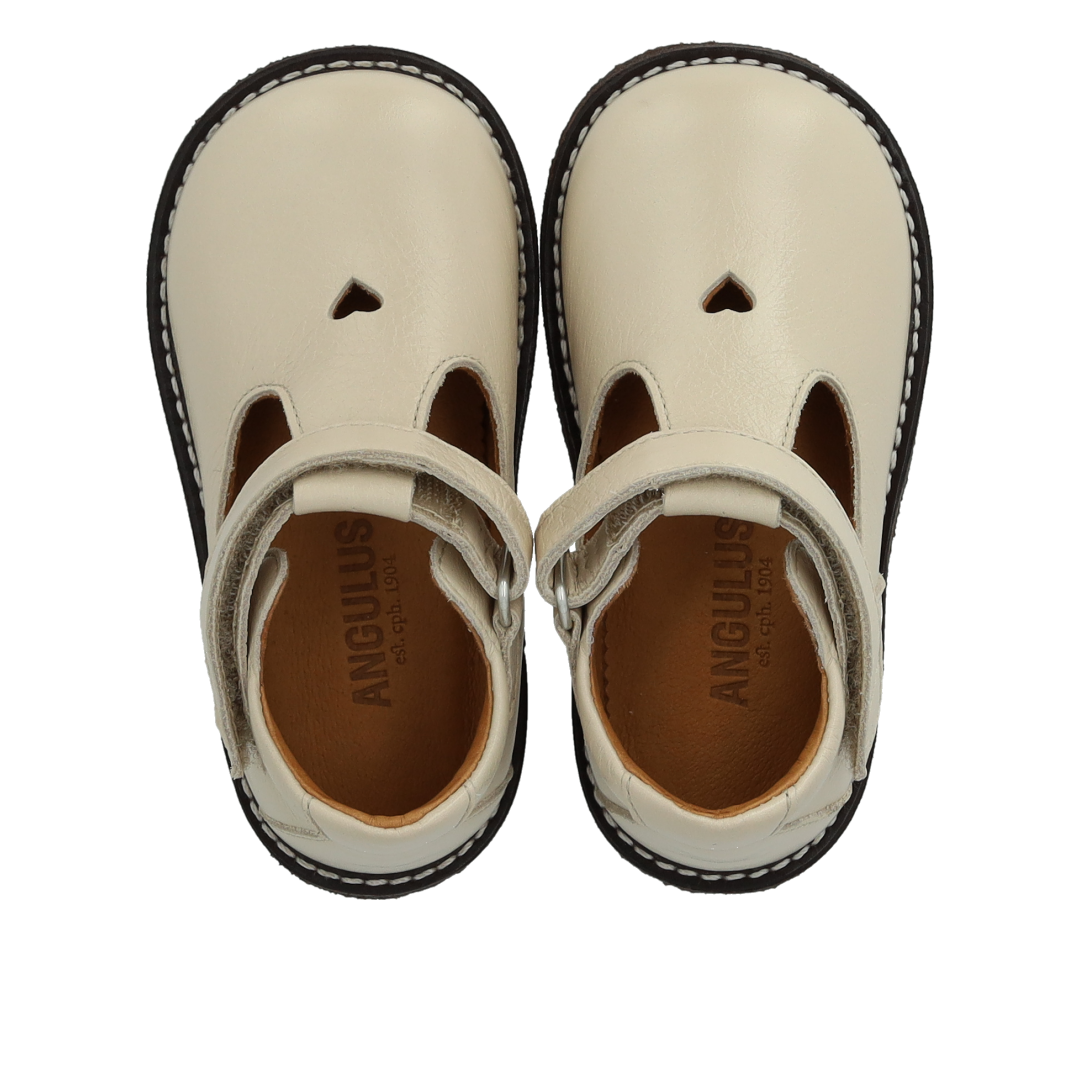 Classic Mary Janes with die-cut heart motif - Buttermilk - Leather