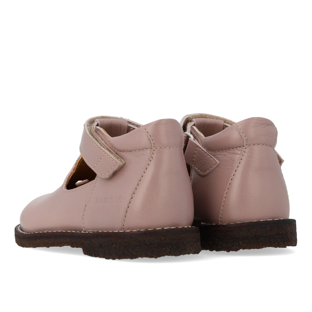Classic Mary Janes with die-cut heart motif - Faded Rose - Leather