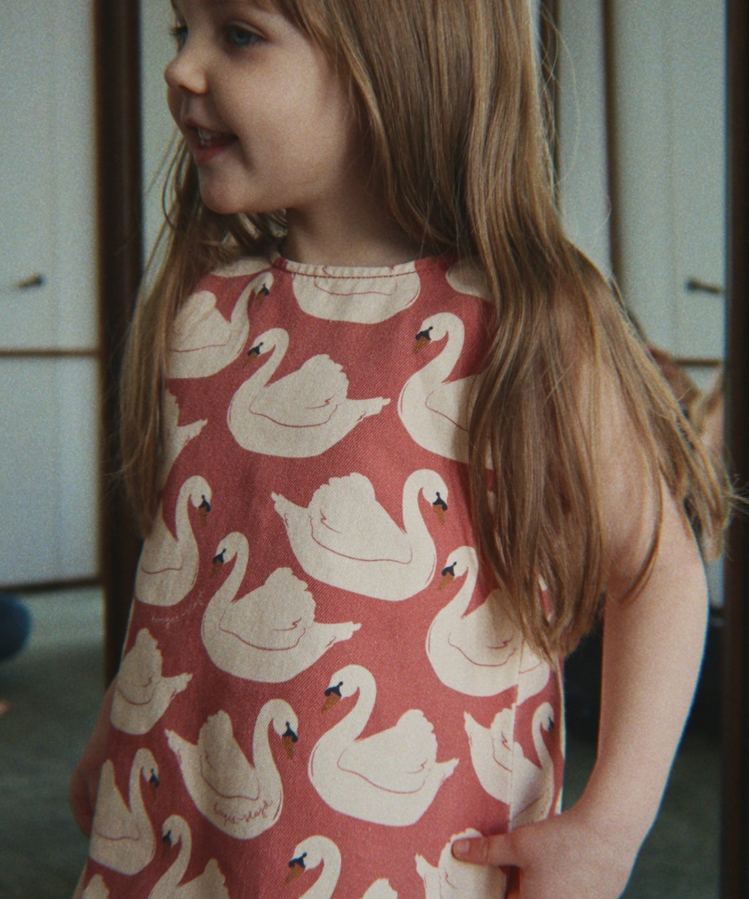 MAGOT BOW DRESS GOTS - SWAN ROSE